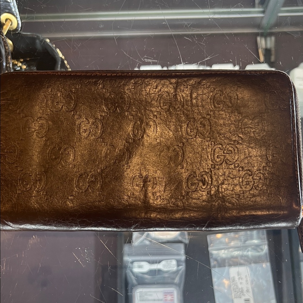 Gucci Dark Brown Embossed Leather Wallet silver hardware!